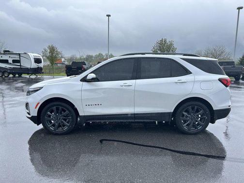 Iridescent Pearl Tricoat 2024 Chevrolet Equinox AWD RS