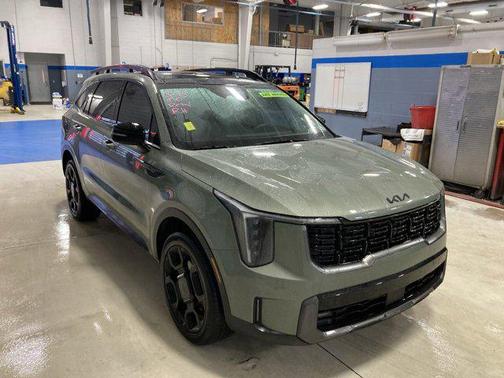 Jungle Green 2025 Kia Sorento EX