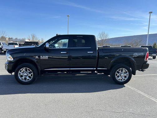 2018 RAM 2500 Limited Crew Cab 4x4 6'4' Box