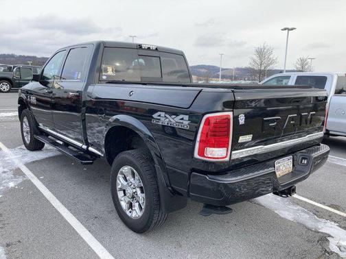 2018 RAM 2500 Limited Crew Cab 4x4 6'4' Box