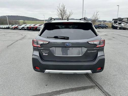 Magnetite Gray Metallic 2023 Subaru Outback Limited