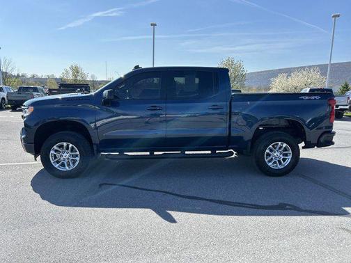 Northsky Blue Metallic 2022 Chevrolet Silverado 1500 RST