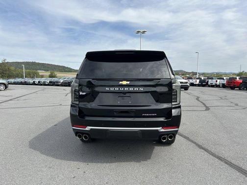 2025 Chevrolet Suburban Premier