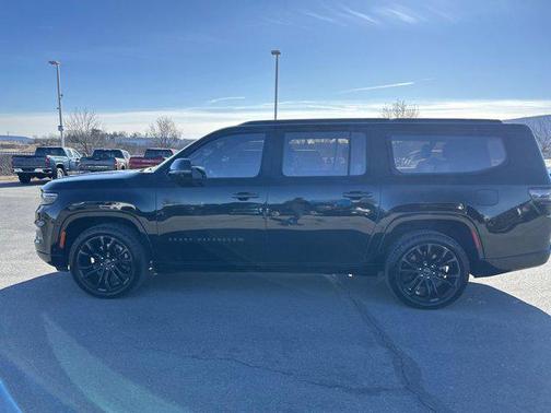 2023 Jeep Grand Wagoneer L Series III Obsidian 4x4