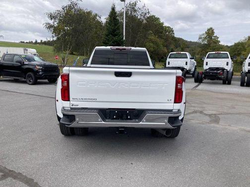 2025 Chevrolet Silverado 3500 LT