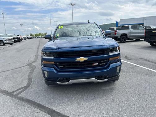 Deep Ocean Blue Metallic 2018 Chevrolet Silverado 1500 2LT