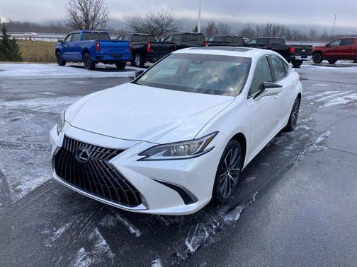 2022 Lexus ES 350 Base
