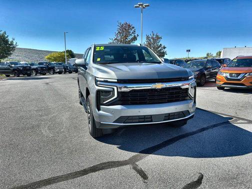 2025 Chevrolet Tahoe LS