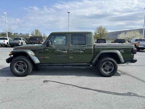 Sarge Green Clearcoat 2021 Jeep Gladiator Rubicon