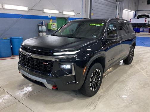 Mosaic Black Metallic 2024 Chevrolet Traverse AWD Z71