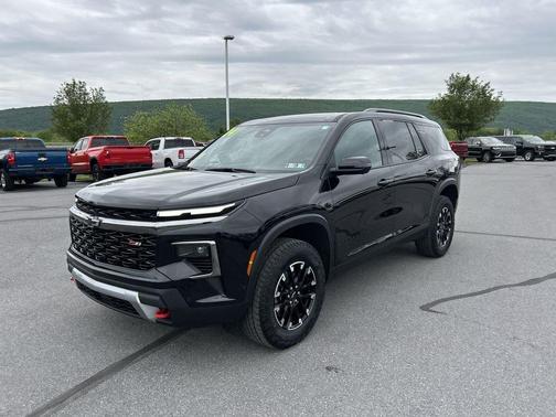 Mosaic Black Metallic 2024 Chevrolet Traverse AWD Z71
