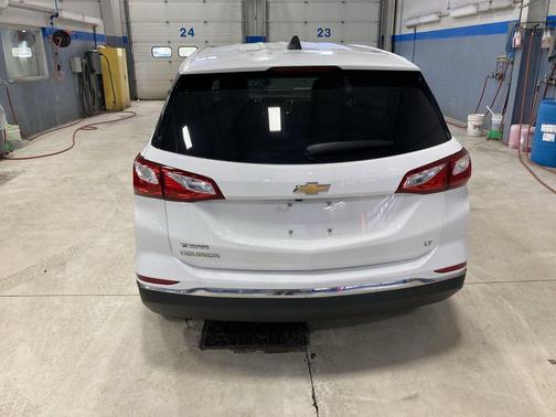 Summit White 2021 Chevrolet Equinox 1LT