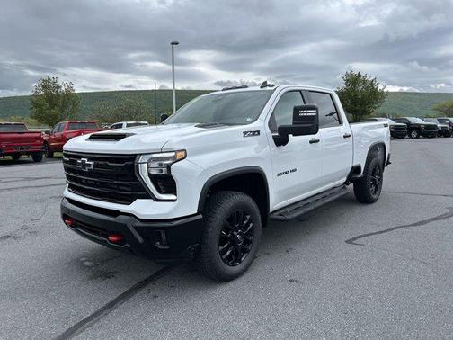 Summit White 2026 Chevrolet Silverado 3500 LT
