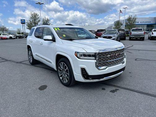 White Frost Tricoat 2021 GMC Acadia Denali