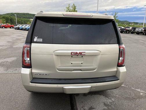 2016 GMC Yukon SLT