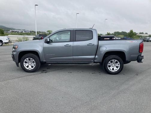 Satin Steel Metallic 2022 Chevrolet Colorado LT
