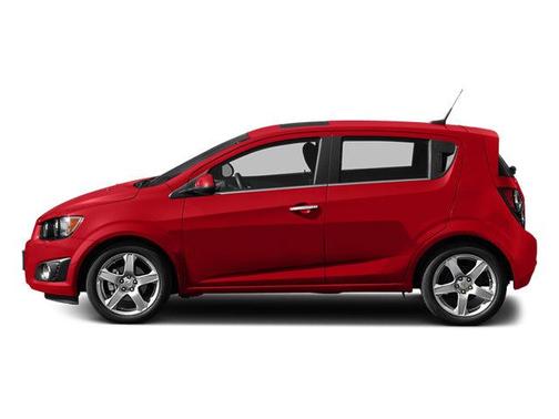 Summit White 2014 Chevrolet Sonic LT