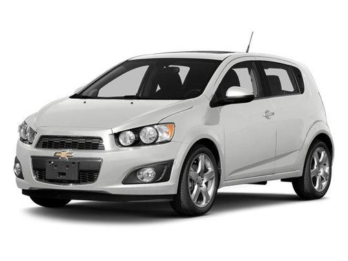 Summit White 2014 Chevrolet Sonic LT