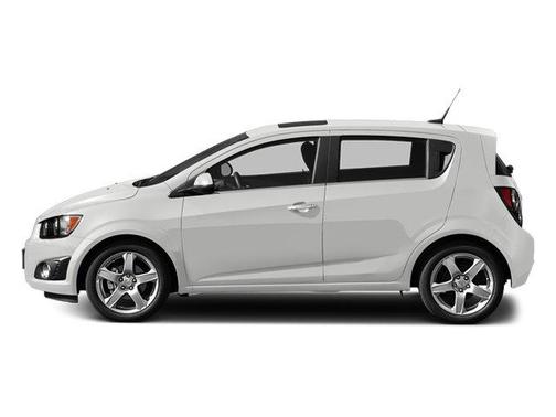 Summit White 2014 Chevrolet Sonic LT