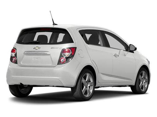 Summit White 2014 Chevrolet Sonic LT