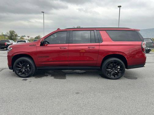 2024 Chevrolet Suburban 4WD High Country