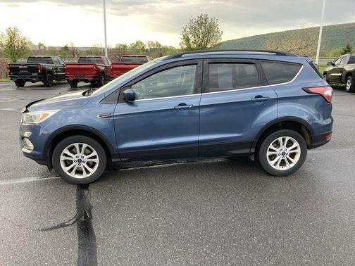 BLUE METALLIC 2018 Ford Escape SE