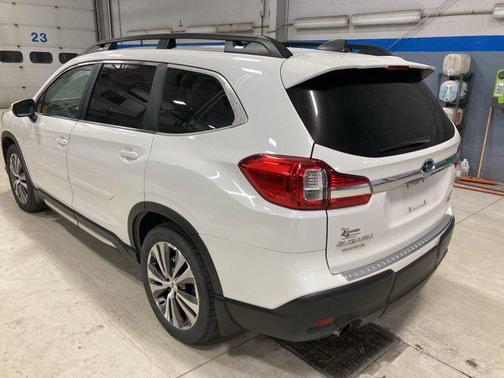 Crystal White Pearl 2021 Subaru Ascent Limited 7-Passenger