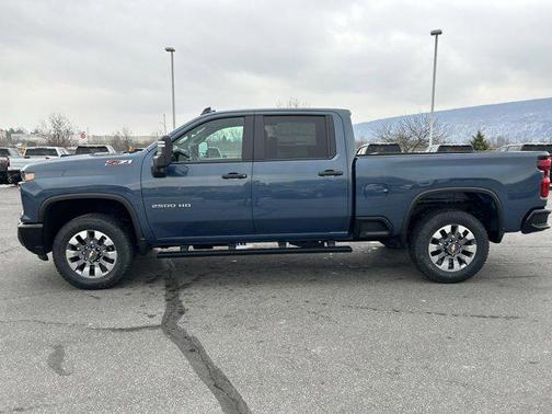 2026 Chevrolet Silverado 2500 Custom