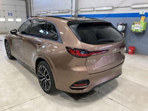 Melting Copper Metallic 2025 Mazda CX-70 3.3 Turbo S Premium