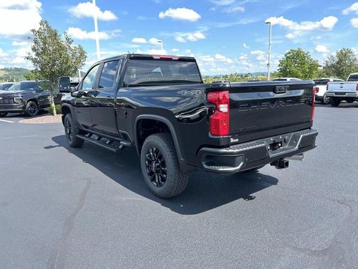 Black 2026 Chevrolet Silverado 2500 Custom