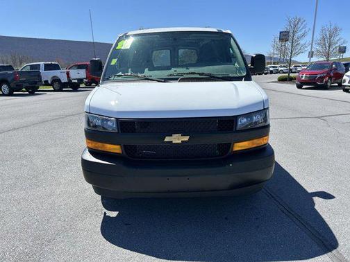 Summit White 2026 Chevrolet Express 2500 LT