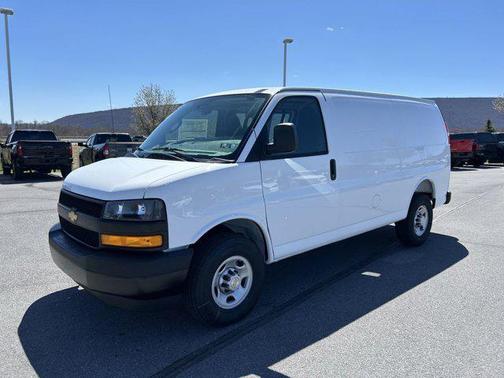 Summit White 2026 Chevrolet Express 2500 LT