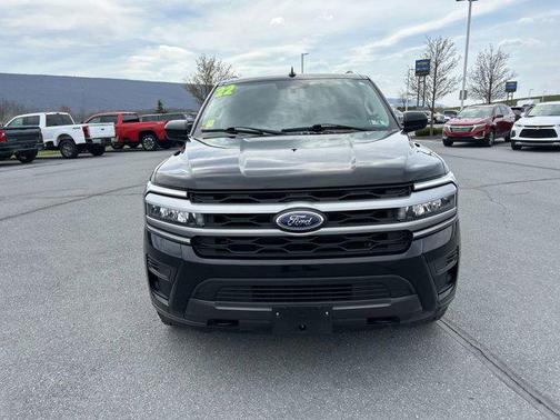 AGATE BLACK METALLIC 2022 Ford Expedition Max XLT