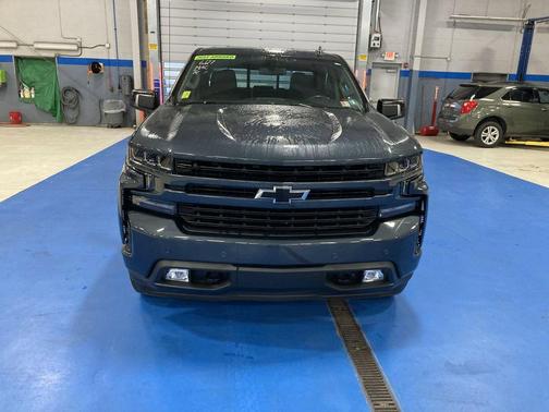 Shadow Gray Metallic 2021 Chevrolet Silverado 1500 RST