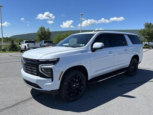 Polar White Tricoat 2026 Chevrolet Suburban High Country, 4WD