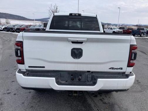 2022 RAM 2500 Big Horn Crew Cab 4x4 6'4' Box