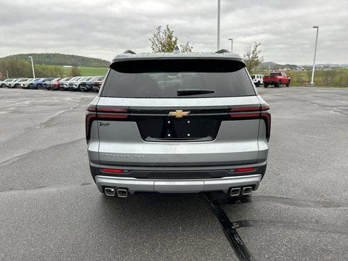 Sterling Gray Metallic 2026 Chevrolet Traverse LT