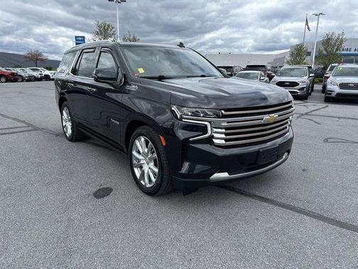 Dark Ash Metallic 2022 Chevrolet Tahoe 4WD High Country