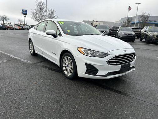 2019 Ford Fusion Hybrid SE