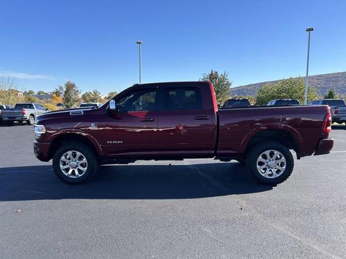 Delmonico Red Pearlcoat 2022 RAM 2500 Laramie Crew Cab 4x4 6'4' Box