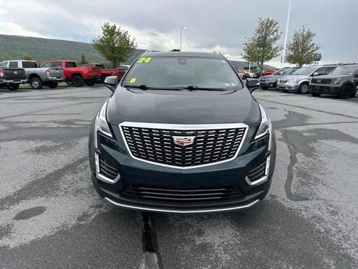 Emerald Lake Metallic 2024 Cadillac XT5 Premium Luxury