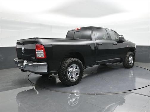 2024 RAM 2500 Tradesman Crew Cab 4x4 6'4' Box