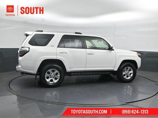 Ice Cap 2023 Toyota 4Runner SR5 Premium