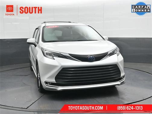 2023 Toyota Sienna XLE