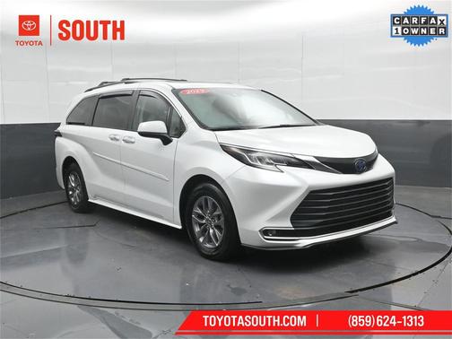 2023 Toyota Sienna XLE