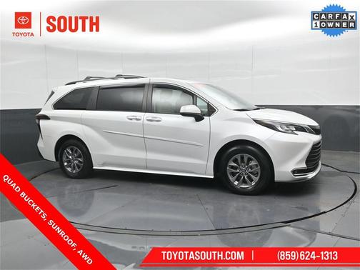 2023 Toyota Sienna XLE