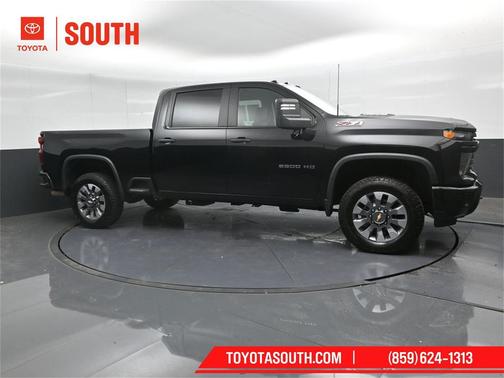 2024 Chevrolet Silverado 2500 Custom