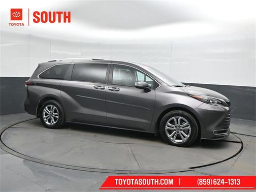 2024 Toyota Sienna Platinum