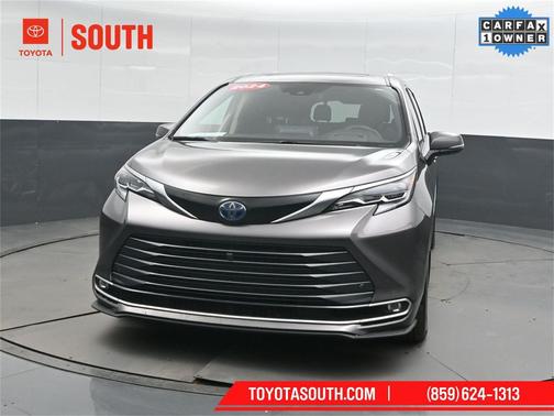 2024 Toyota Sienna Platinum