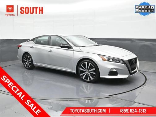 2022 Nissan Altima SR FWD